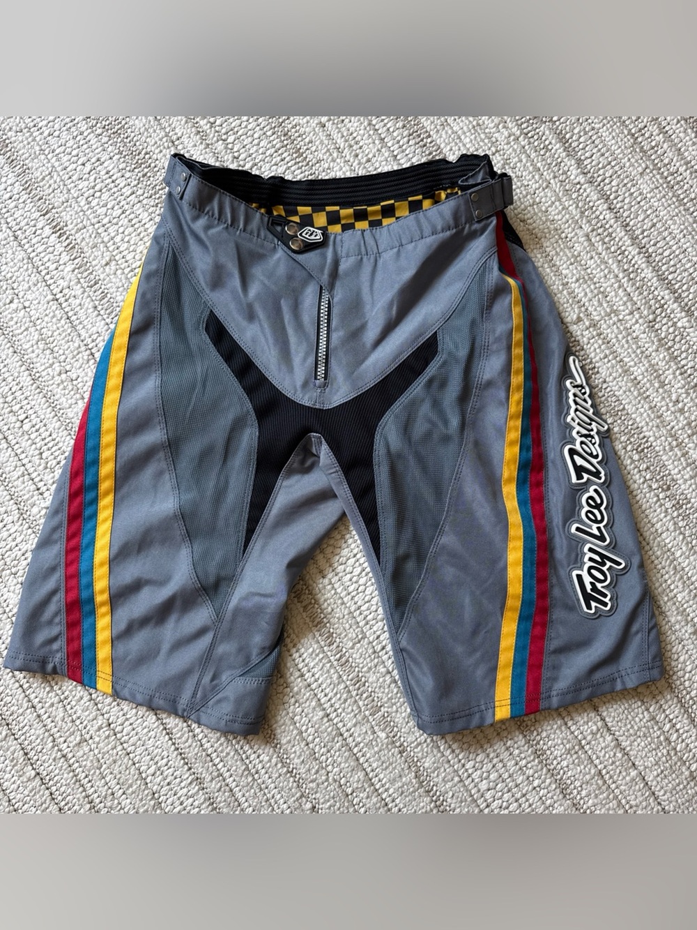Troy Lee Designs Spring MTb Shorts Mens Size 30 Red Blue Yellow Stripe Motocross